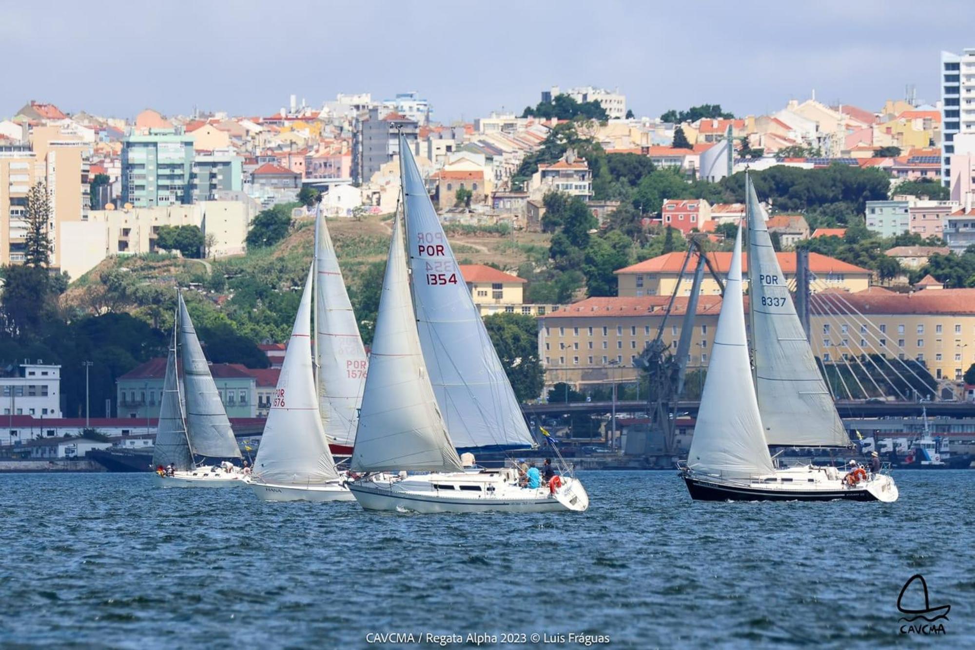 Be Local - Sleep Aboard The Santa Maria Sailing Boat In Lisbon Apartment Екстериор снимка