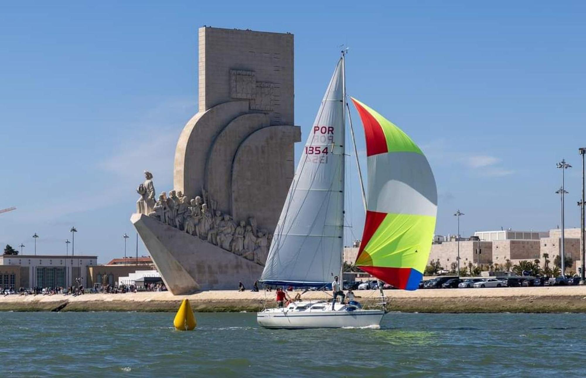 Be Local - Sleep Aboard The Santa Maria Sailing Boat In Lisbon Apartment Екстериор снимка